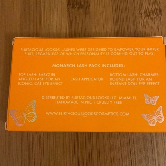 Monarch Lashes - Picture 2 of 2